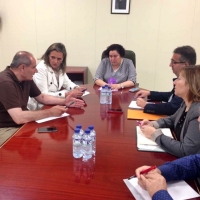 La Junta se compromete con el olivar y el caprino