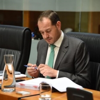 El PP critica a la Junta por la regulación de las gasolineras low-cost