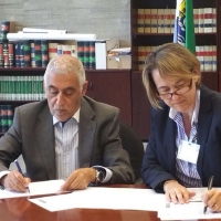 La Junta y Cambridge firman un acuerdo para certificar el nivel de inglés