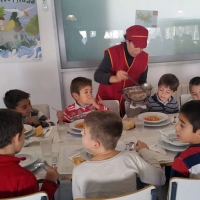 Mérida pone en marcha los comedores escolares de verano