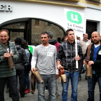 “Los jóvenes necesitan que la Junta les pague lo que les debe”