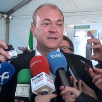 Monago advierte que el voto a C's “beneficia a Podemos”