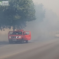La Policía corta la avenida Manuel Rojas debido a un incendio