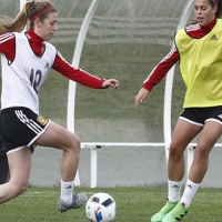 La extremeña Carmen Menayo peleará por el título europeo con la sub-19