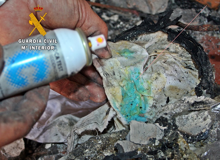 Un incendio destapa un laboratorio de cocaína en una casa rural