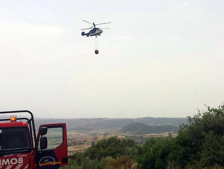 Un incendio afecta a la Sierra de Buena Vista de Jerez