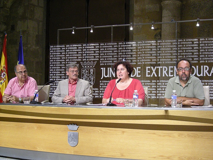 La Junta y la UEx impulsarán especies más resistentes al fuego