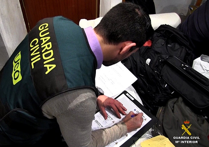 19 detenidos en una operación contra la pornografía infantil en España