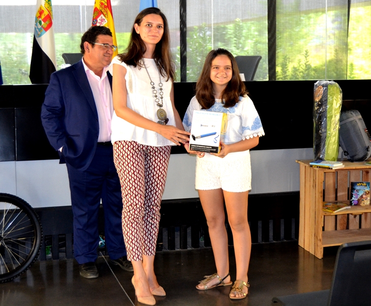 PROMEDIO premia los mejores cómics de escolares sobre de ciclo del agua
