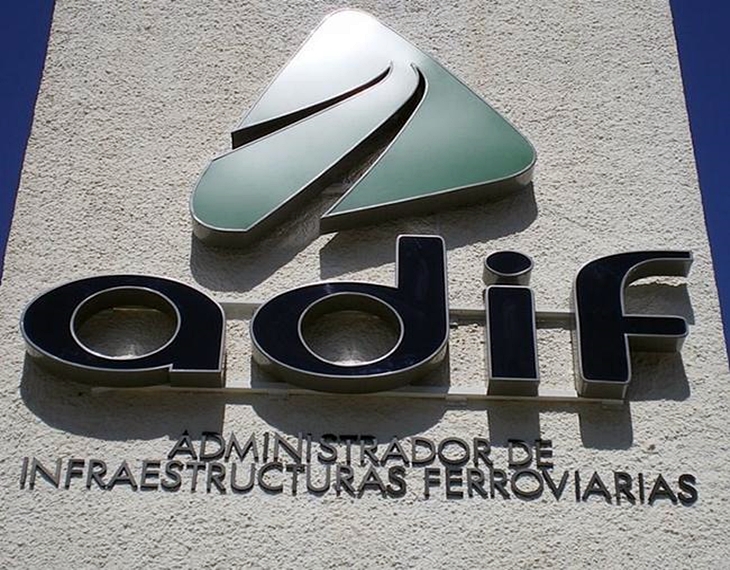 Adif saca a subasta pública dos parcelas en Extremadura