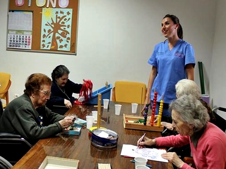Dependencia contratará a personas mayores de 55 años que tengan experiencia