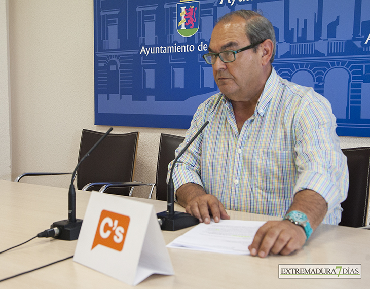 C&#39;s pide que se devuelva la cesión del centro de mayores de Llera a los vecinos