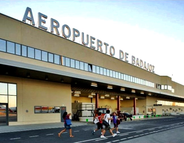 Comienzan los vuelos a Ibiza desde el aeropuerto de Badajoz