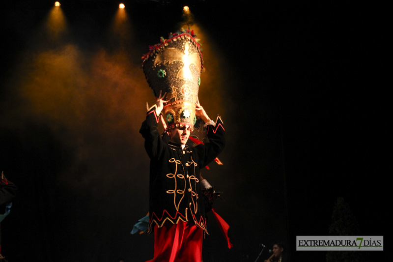 GALERÍA II - Badajoz, Perú y Rumanía abren el Festival Folklórico con un gran espectáculo