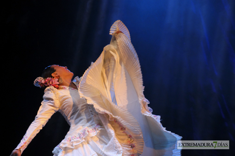 GALERÍA II - Badajoz, Perú y Rumanía abren el Festival Folklórico con un gran espectáculo