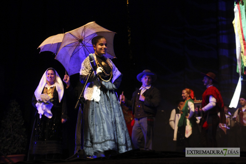 Las victimas de Niza presente en el segundo día de actuaciones del Festival Folklórico