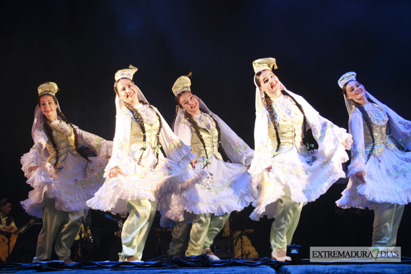 Benamejí, Puerto Rico y Rusia cierran el Festival Folklórico Internacional