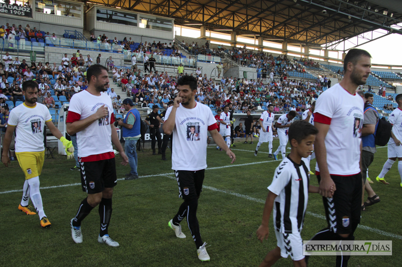 Imágenes del CD Badajoz - Extremadura UD en el Trofeo Ibérico