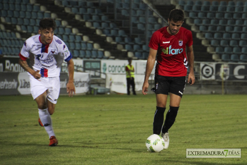 Imágenes del CD Badajoz - Extremadura UD en el Trofeo Ibérico