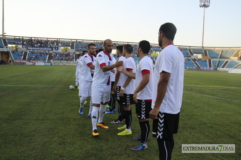 Imágenes del CD Badajoz - Extremadura UD en el Trofeo Ibérico