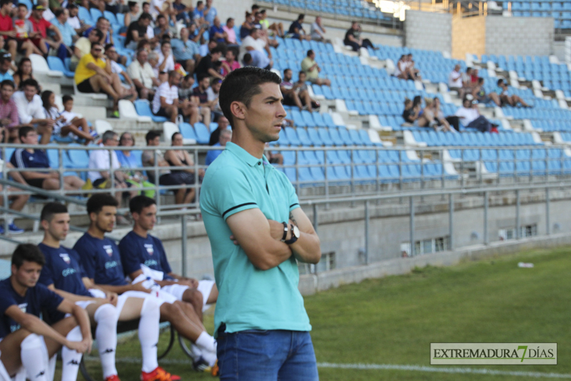 Imágenes del CD Badajoz - Extremadura UD en el Trofeo Ibérico