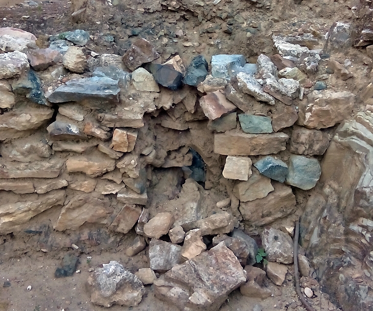 La Cívica alerta sobre la degradación de los restos arqueológicos en la Alcazaba