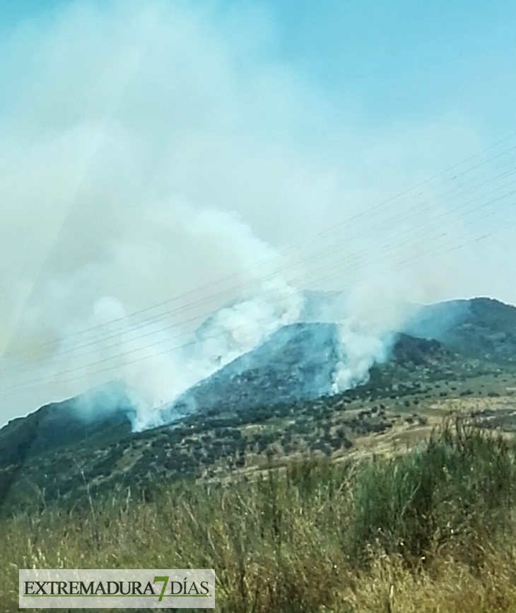 Incendio en la sierra de las Antenas (Arroyo de San Serván)