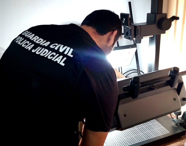 Dos detenidos en Zaragoza por estafar a un vecino de Ahillones (Badajoz)