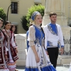 GALERÍA I - Las agrupaciones del Festival Folklórico realizan el tradicional desfile por las calles de Badajoz