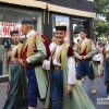 GALERÍA I - Las agrupaciones del Festival Folklórico realizan el tradicional desfile por las calles de Badajoz