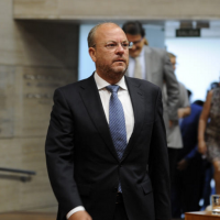 Monago exige una “restructuración” del Gobierno de Vara