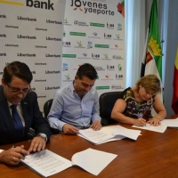 La Junta apoya al CD Badajoz en la organización del XXII Trofeo Ibérico