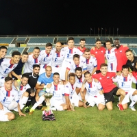 Willy le da el Trofeo Ibérico regional al Extremadura UD