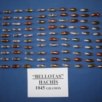 Dos jóvenes detenidos en Badajoz con 99 “bellotas” de hachís