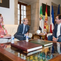 Extremadura estrecha relaciones con Paraguay y Francia