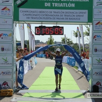 Domínguez y Ferreira consiguen la victoria en el XIII Triatlón Puerta de Palma