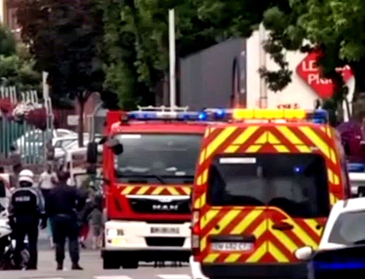 Toma de rehenes con muertos en una iglesia de Francia