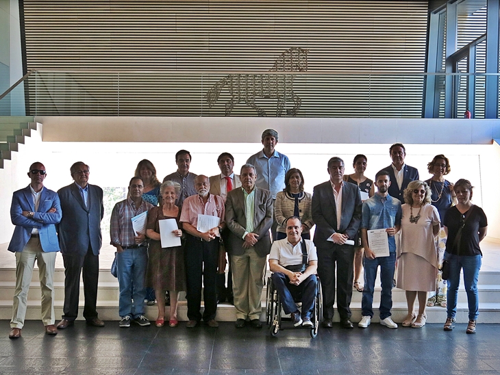 Caja Badajoz firma convenios con 17 entidades sociales