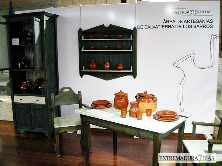 La Asamblea acoge la exposición ‘Gastroartesanías’