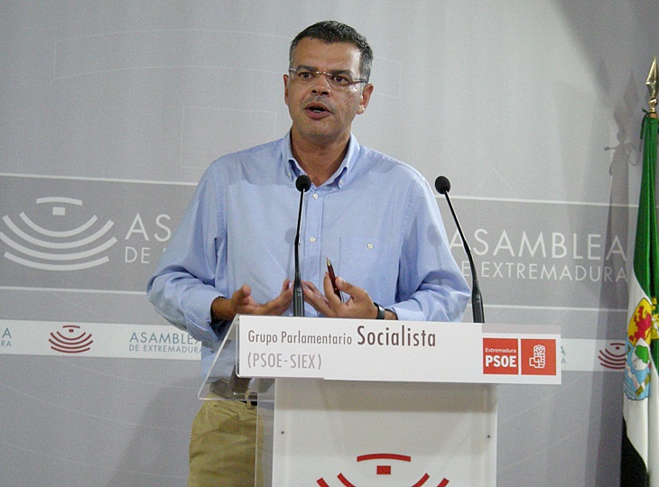 El PSOE valora que Extremadura vuelva a las cifras de 2010