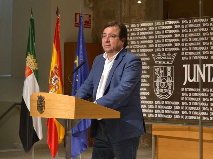 Vara reclama diálogo a Sánchez y a Rajoy