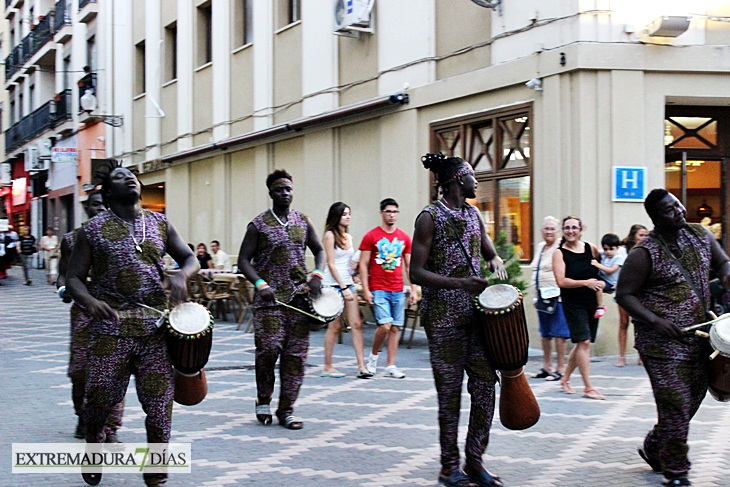 Senegal, Argentina y La Antigua recorren las calles de Mérida