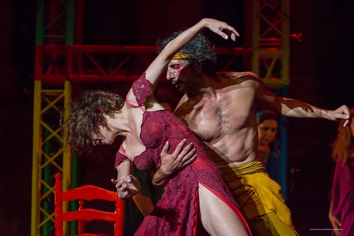 Estrella Morente y Antonio Canales llenan el Teatro en el primer día de estreno