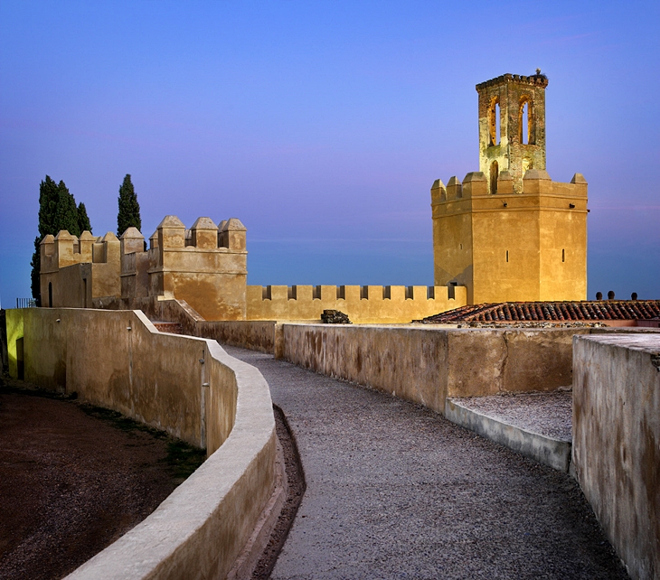 Amigos de Badajoz organiza nuevamente “Atardecer en la Alcazaba II”