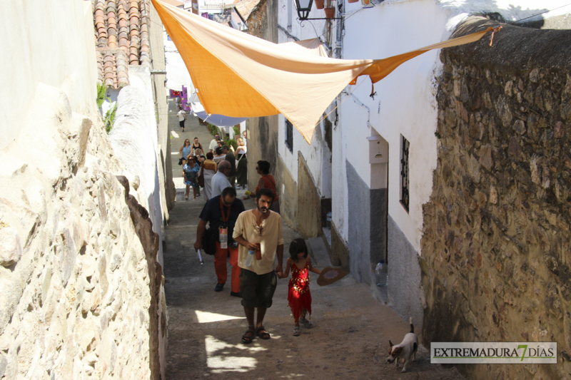 Un Alburquerque de época se engalana para el Festival Medieval