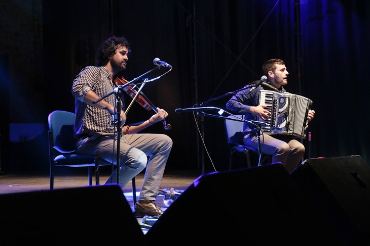8.000 personas pasaron por el Festival Folk de Plasencia