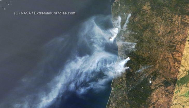 Llega a Extremadura humo procedente de los incendios en Portugal, ¿has visto el cielo?