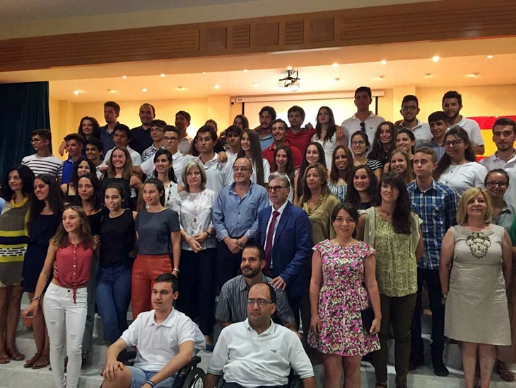 García Cabezas reconoce la labor de los jóvenes del Summer Camp YUSTE