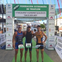 María Rico y Eloy Valle, ganadores del VI Triatlón Sprint de Salvaleón