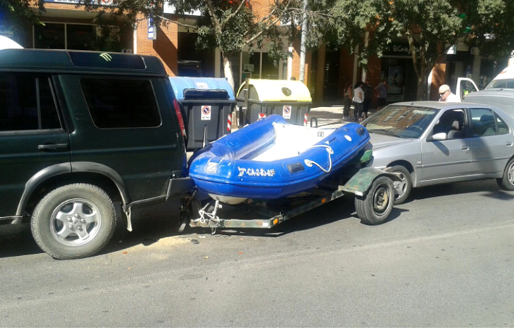 Dos heridos en una colisión entre dos vehículos en Sinforiano Madroñero